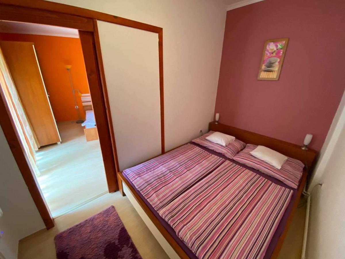 Hellasz Apartman Jula Exterior foto